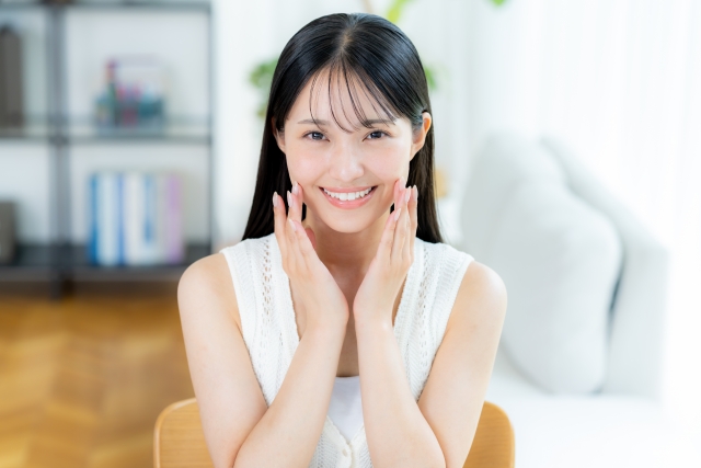 肌がきれいな女性