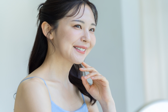 スキンケア女性