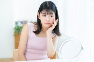 スキンケア女性