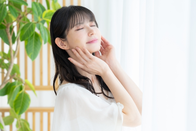 スキンケア女性