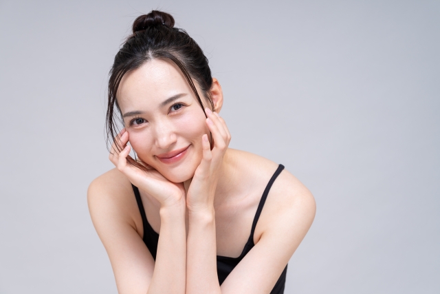 スキンケア女性